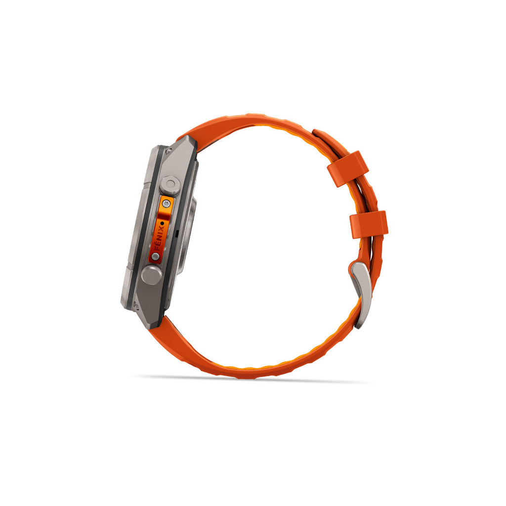 Garmin Fenix 9 Pro smartur med orange silikonerem og titaniumkasse