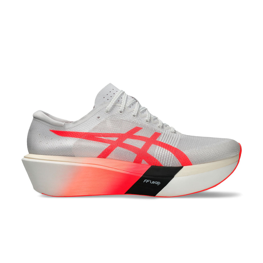 Asics Metaspeed Sky Tokyo løbesko med hvidt mesh og rød logo