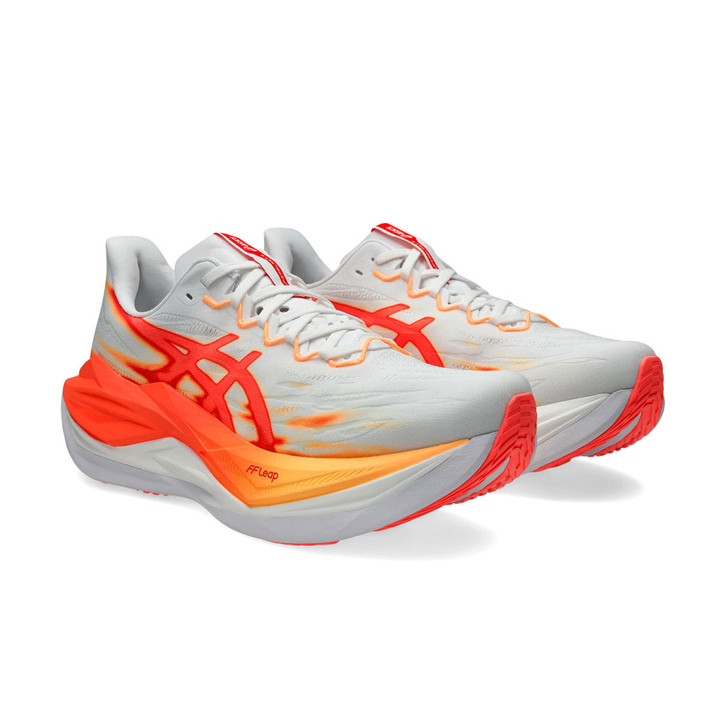 ASICS Superblast 3 løbesko med hvid og rød detaljer