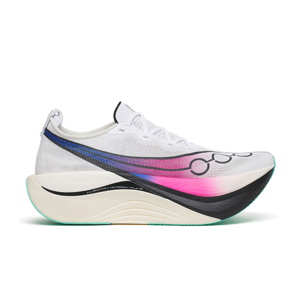 Hvid Saucony Endorphin Zenith løbesko med neonrosa stribe