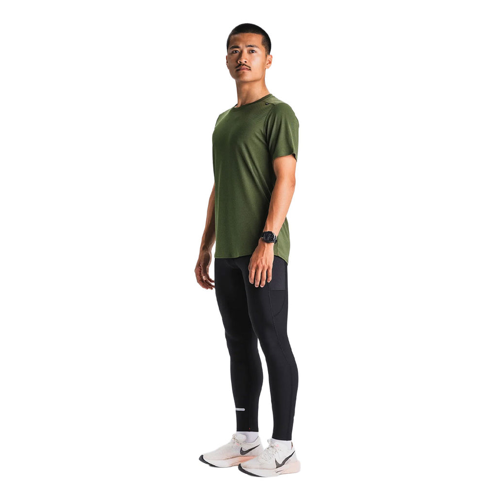 Grøn herre T-shirt med korte ærmer og rund halsudskæring