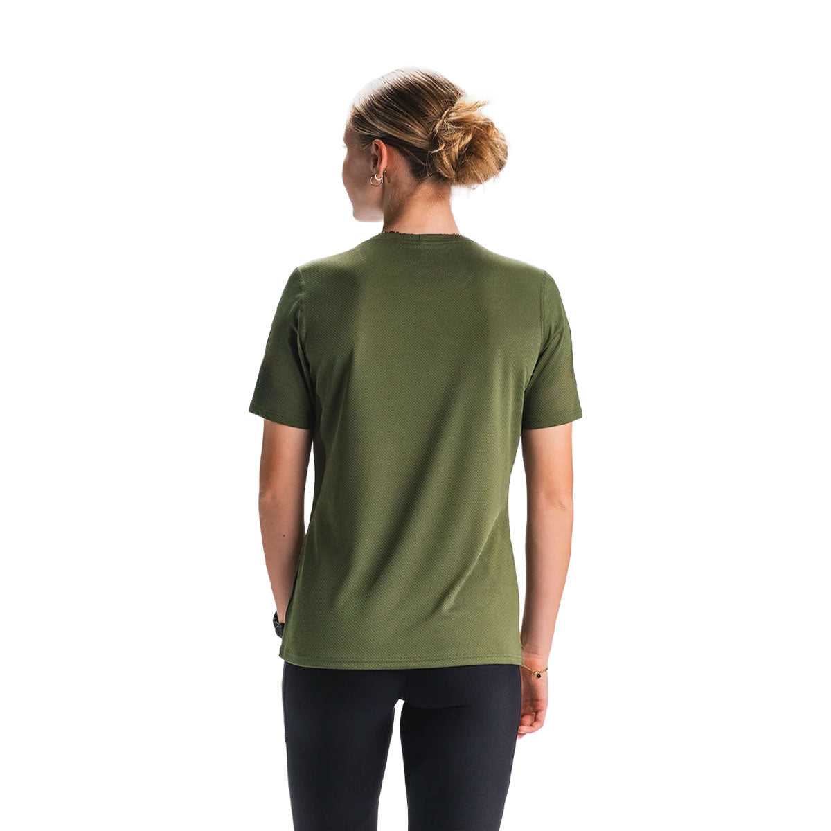 Grøn T-shirt til dame med kort ærme og rund halsudskæring