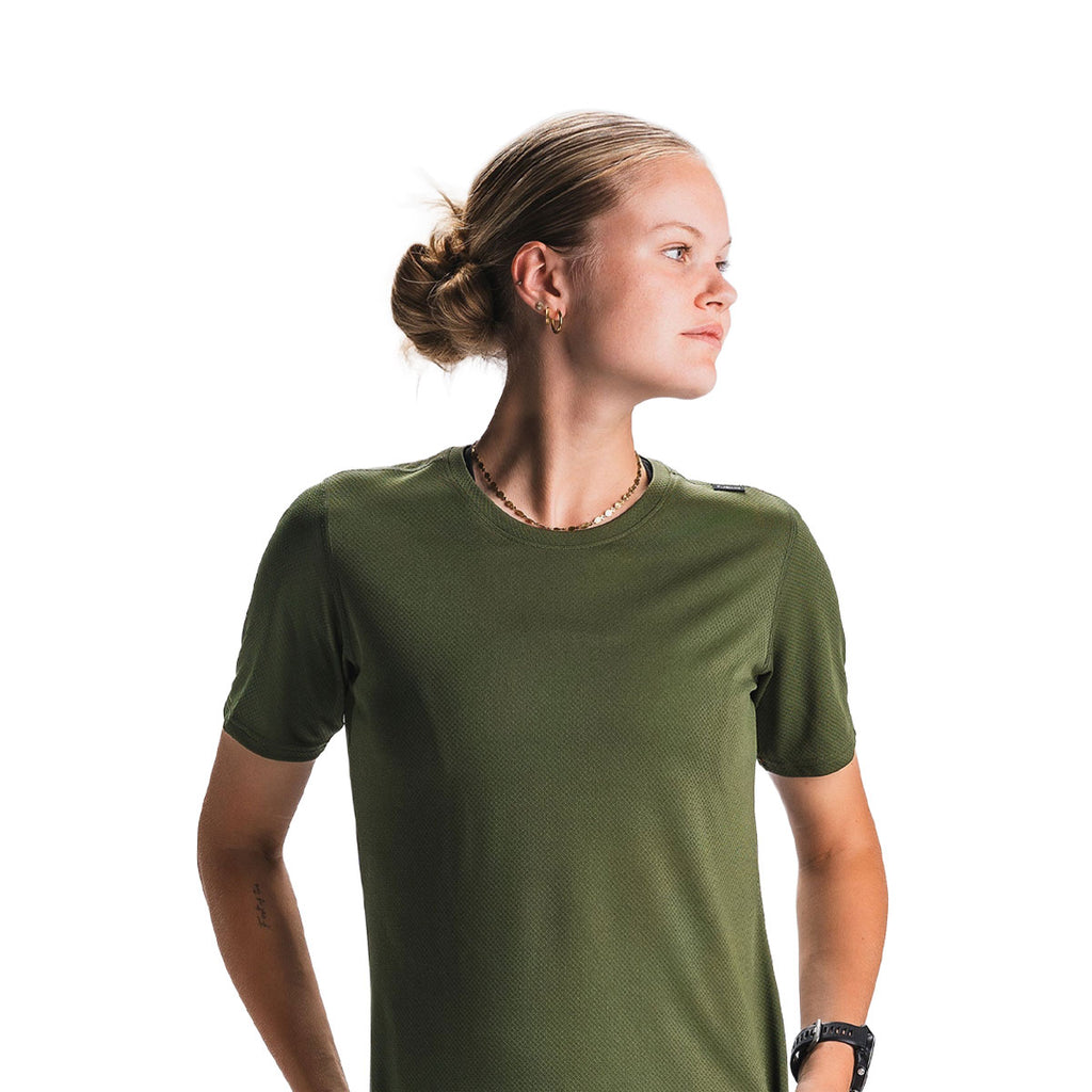 Grøn dametrøje T-shirt med korte ærmer og rund halsudskæring
