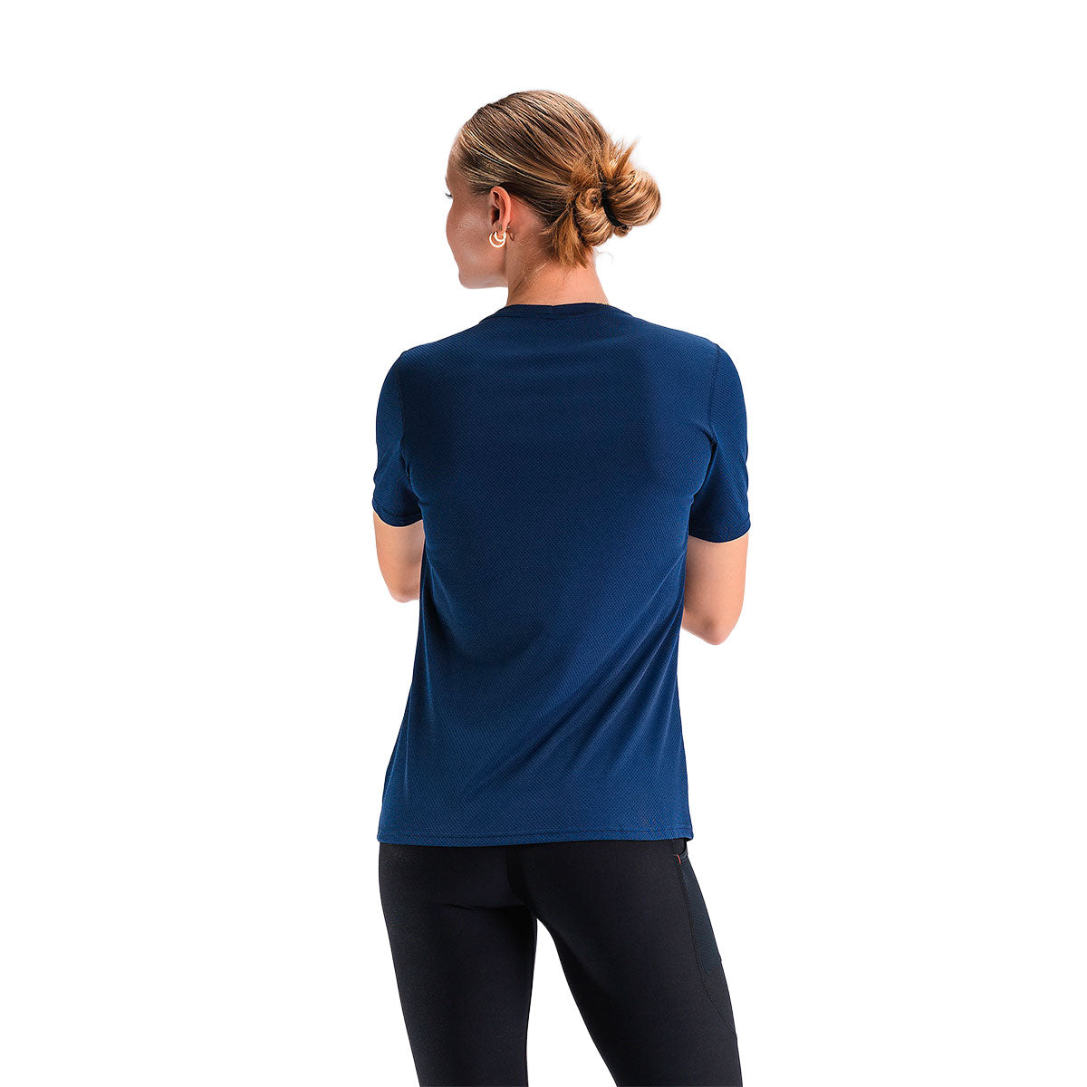 Blå Fusion Tempo! ONE run t-shirt med rund hals set bagfra på model