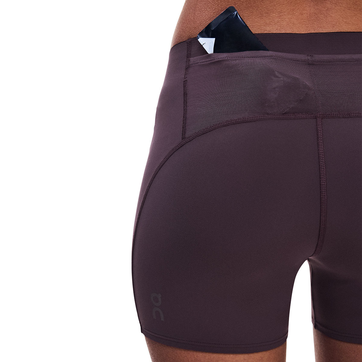 On Zero korte tights til dame i lilla med benåbning og linning
