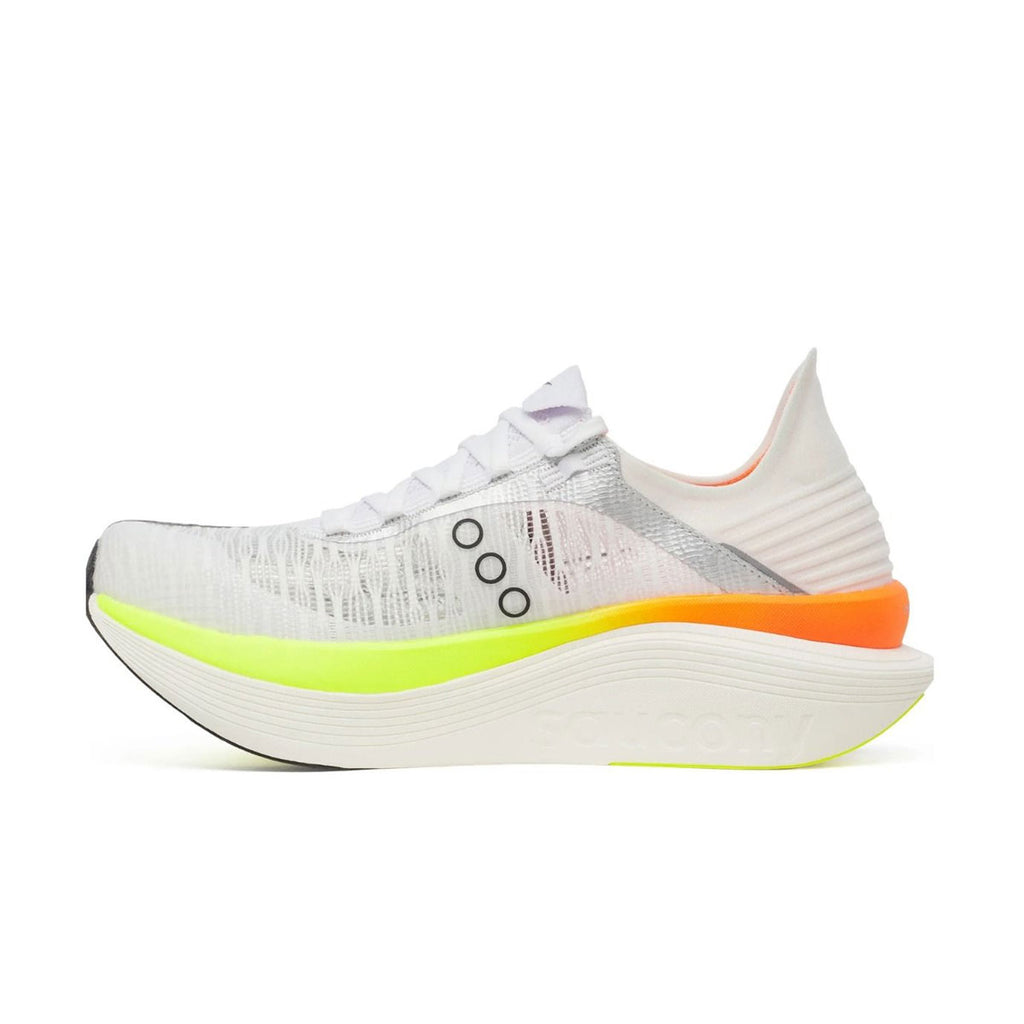Saucony Endorphin Elite 2 løbesko med hvid overdel og orange sål