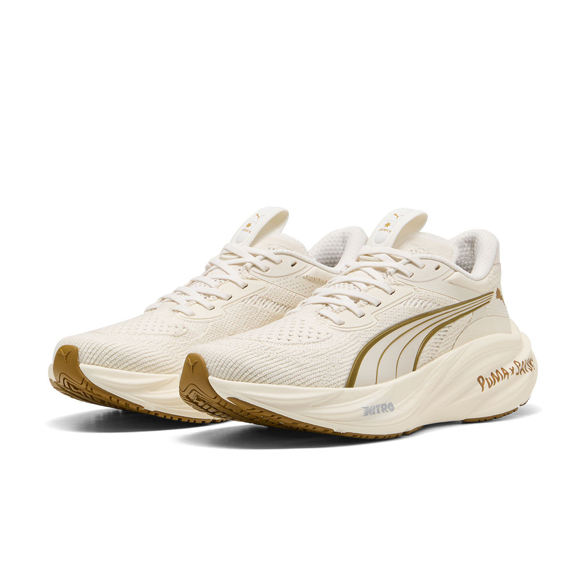 Puma Magnify NITRO 3 Saysky dame løbesko i hvid og guld