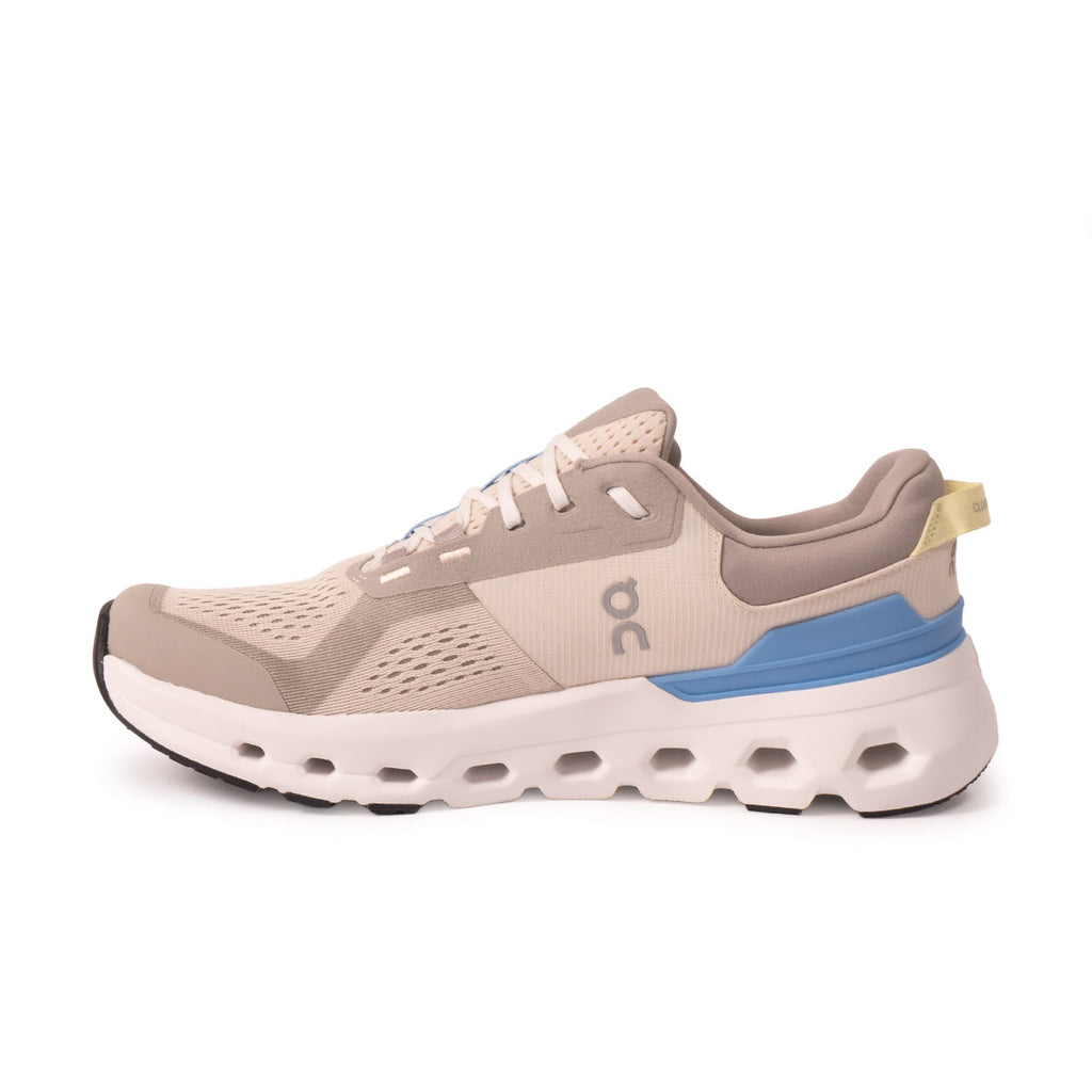 On Cloudcore 2 herre løbesko i beige og blå med snørebånd