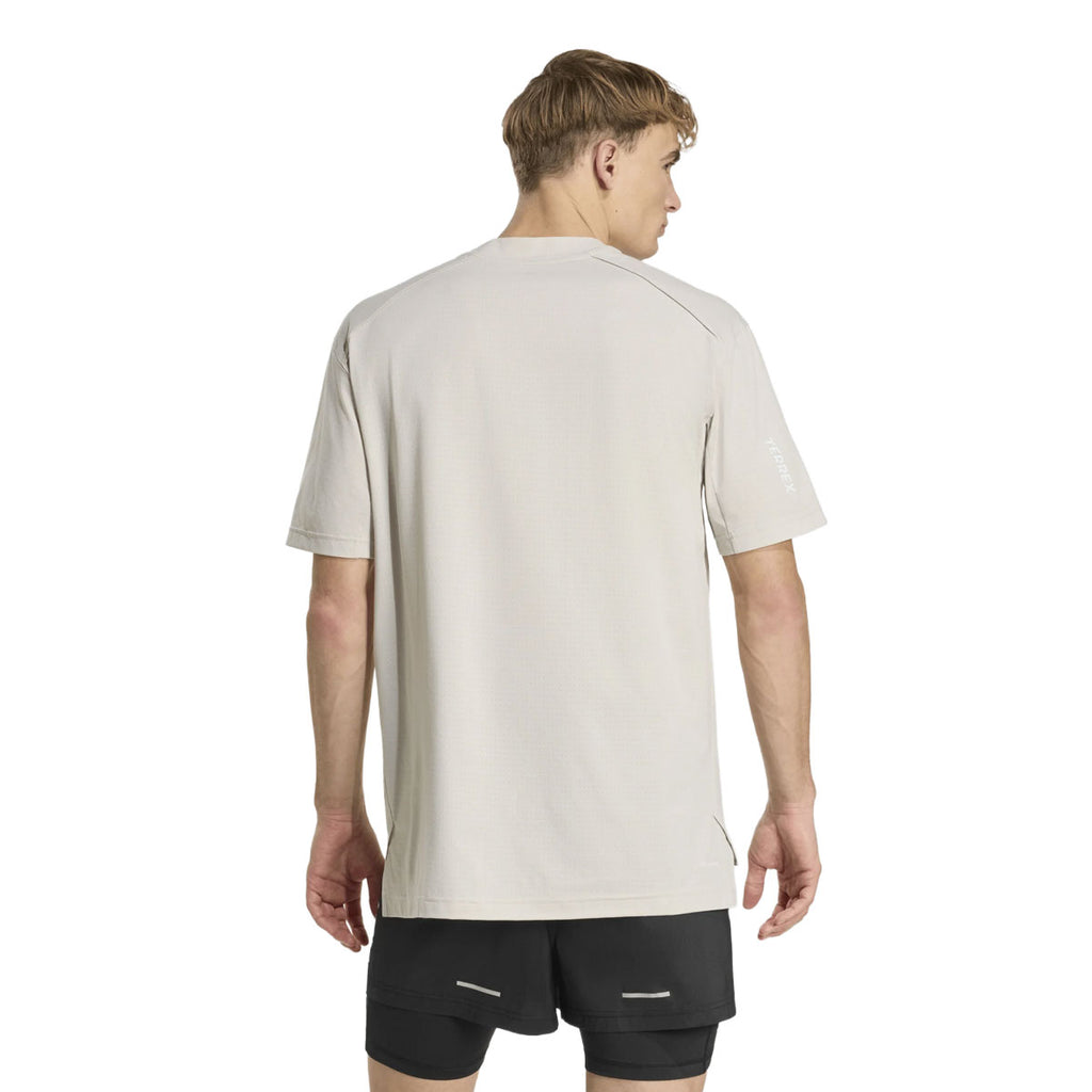 Adidas XPL Trail T-shirt til mænd i lys grå farve