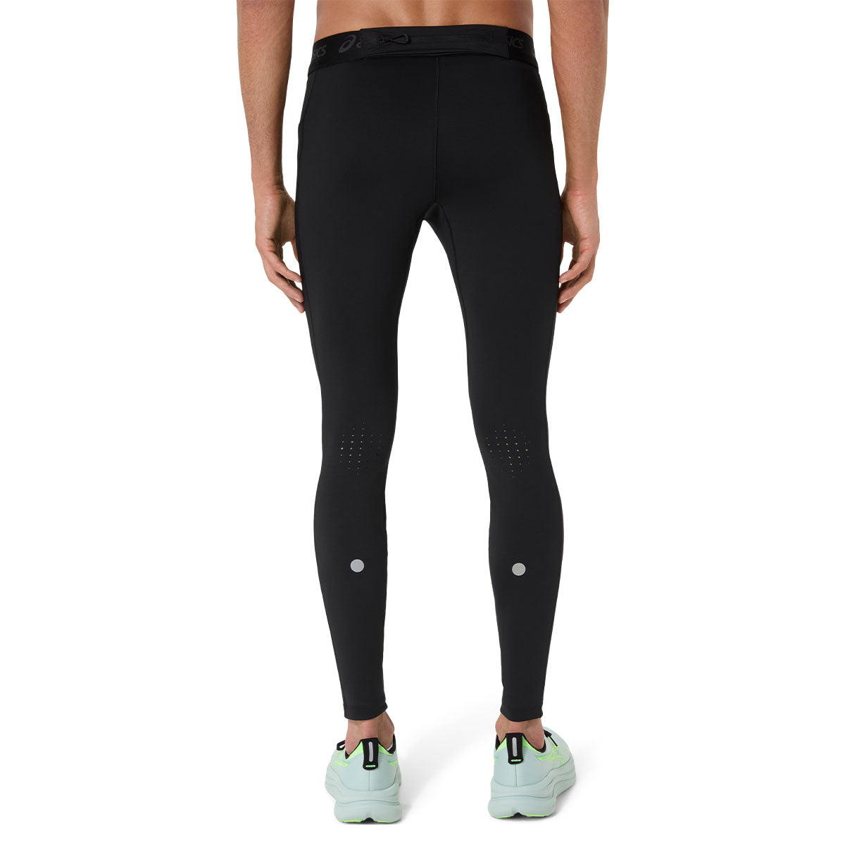 Sort lang tight til mænd fra ASICS med refleksdetaljer
