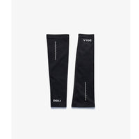 Doxa Addon Race sleeves i sort stof, par på hvid baggrund