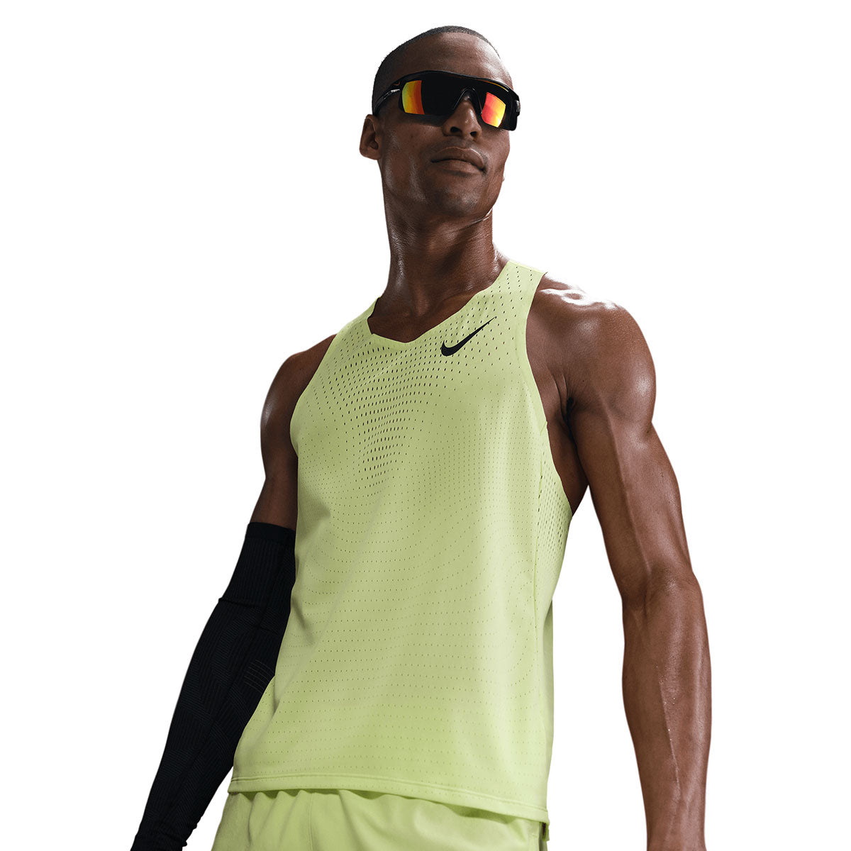 Nike Dri-FIT ADV aeroswift singlet til mænd med lille logo