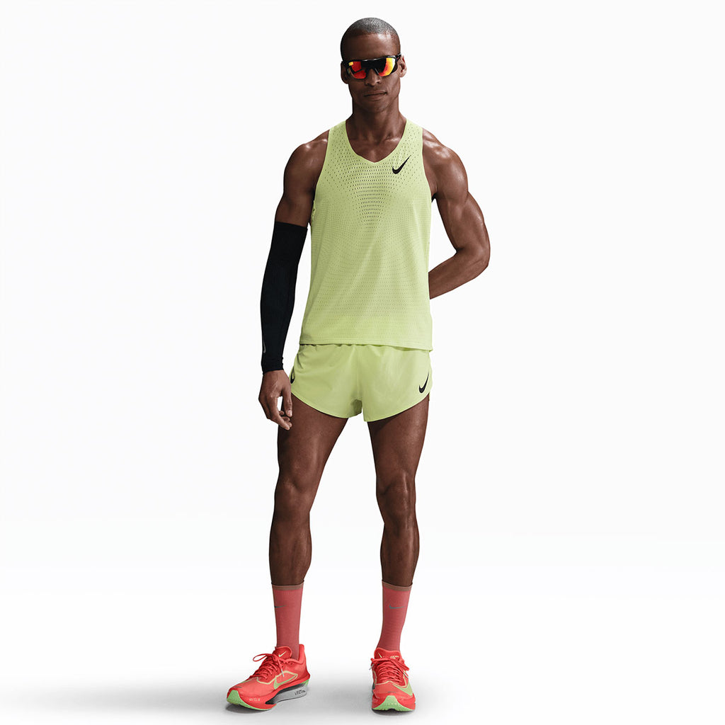Nike Dri-FIT ADV Aeroswift singlet til mænd i grøn uden ærmer