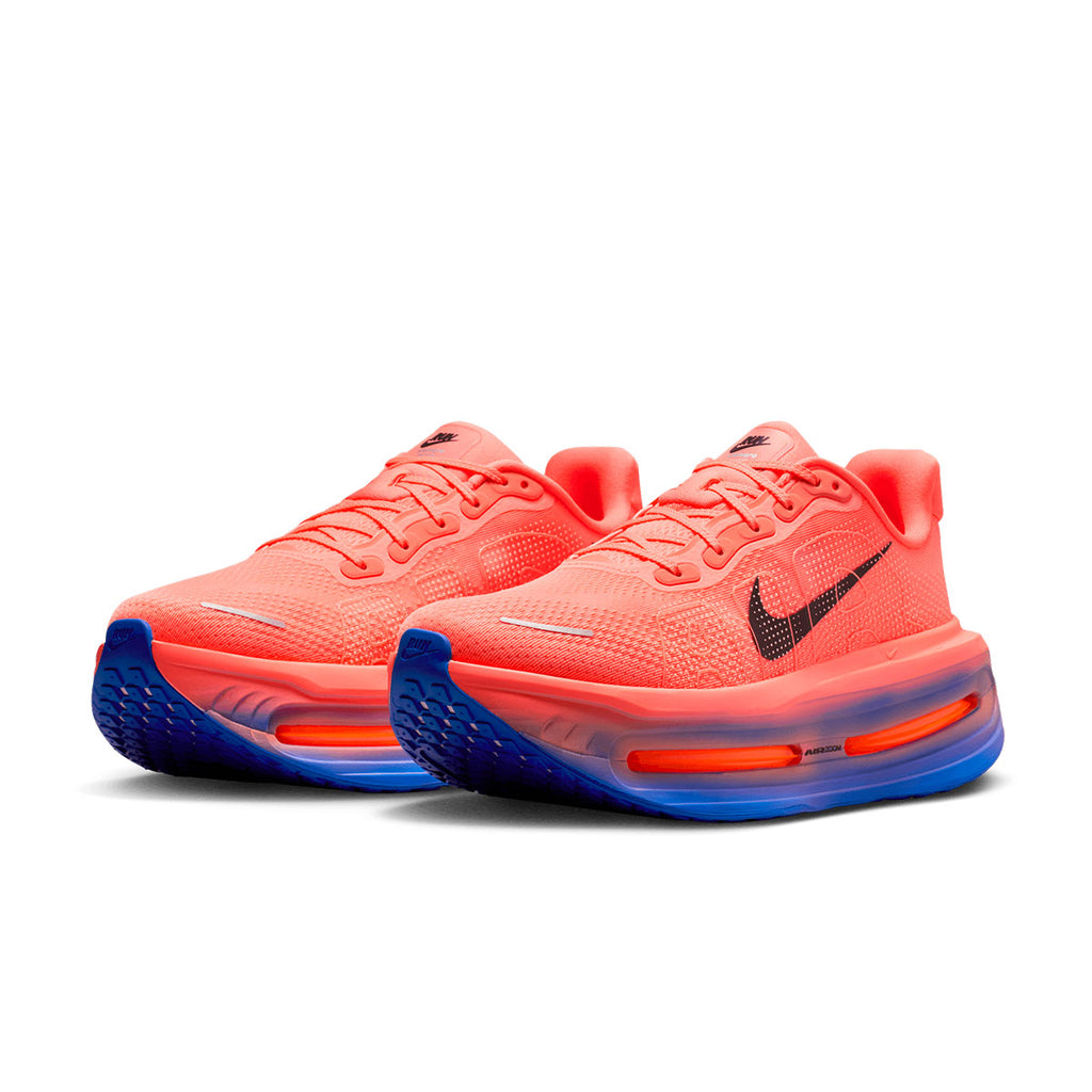 Nike Vomero løbesko til mænd i pink med sort Swoosh