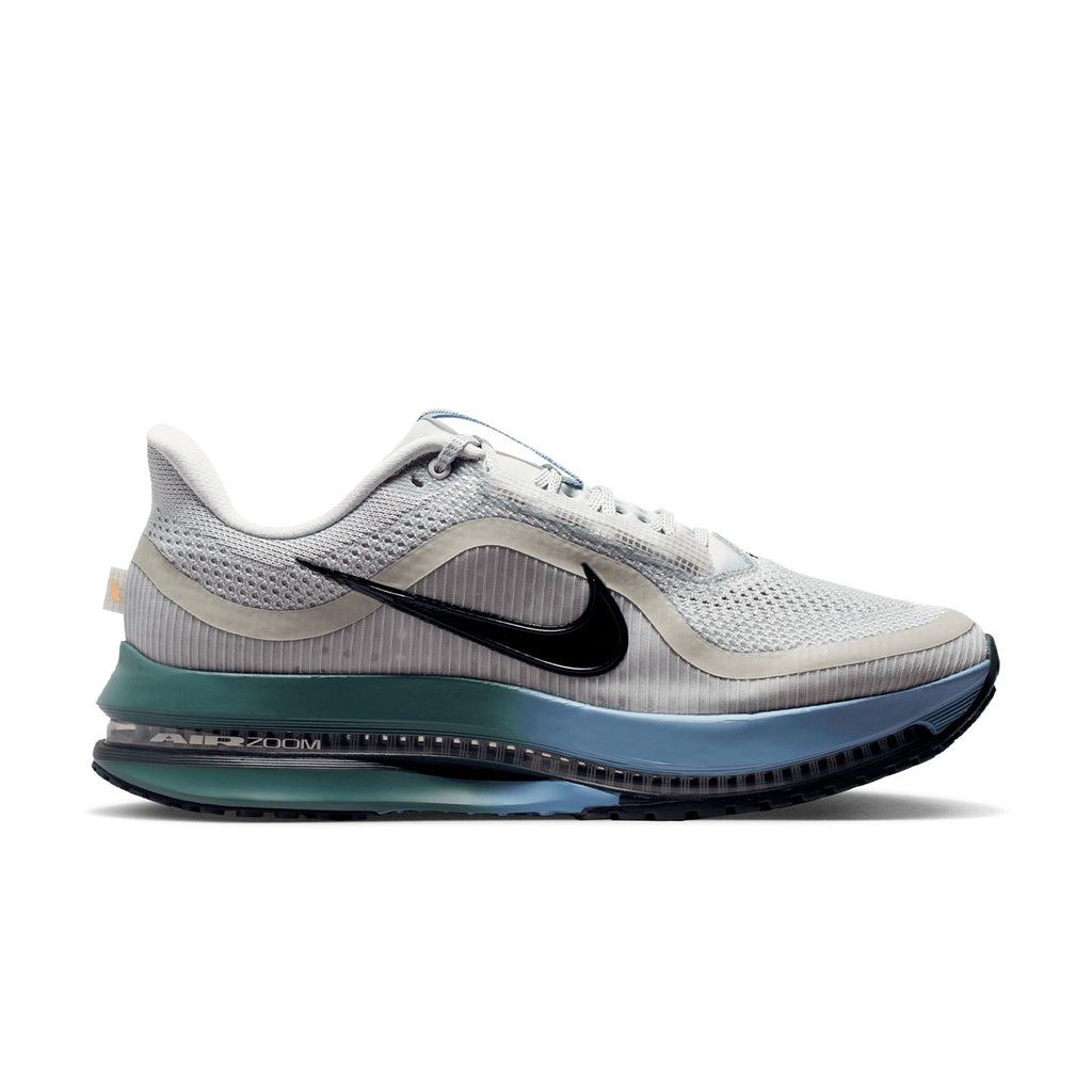 Nike Pegasus løbesko til herre med grå og sort swoosh