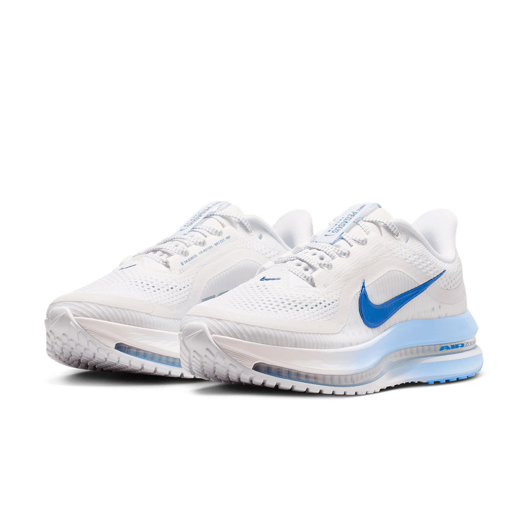 Nike Pegasus Premium Dame løbesko i hvid med blå detaljer og snørebånd