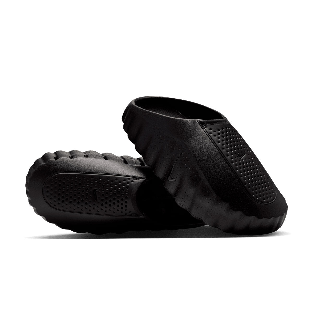 Nike Mind 001 herresandaler i sort med perforeret overdel