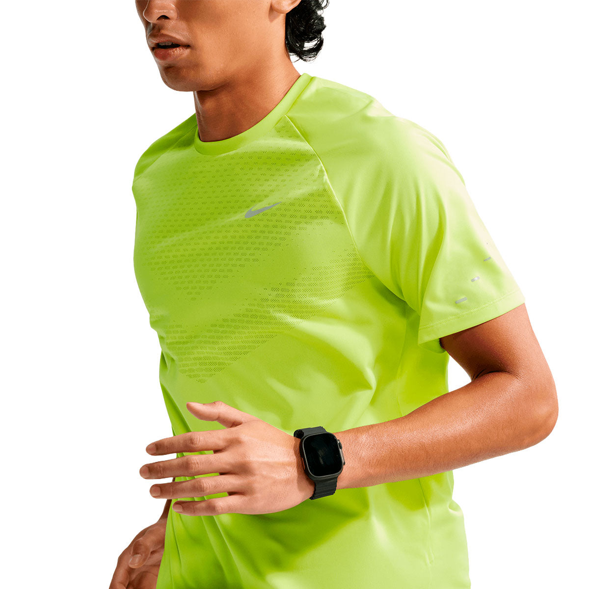 Nike herre T-shirt med korte ærmer og grøn refleksdetalje