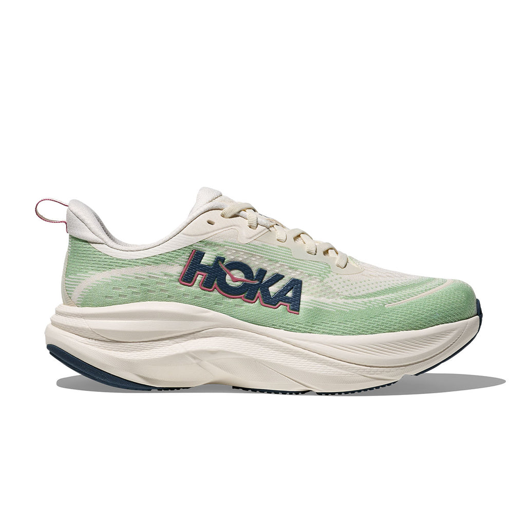 Hoka Skyflow Dame løbesko i grøn og beige farve