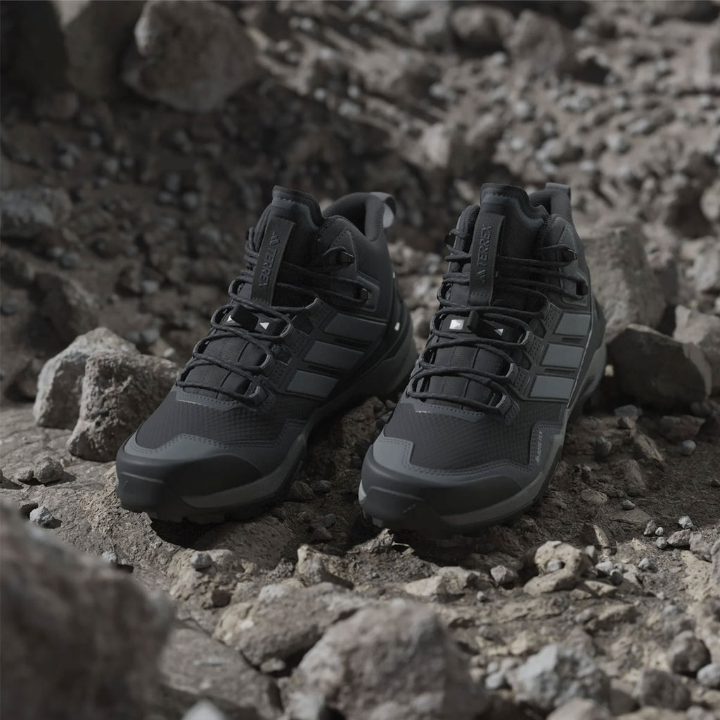 Adidas Terrex Skychaser Mid vandrestøvler i sort og grå