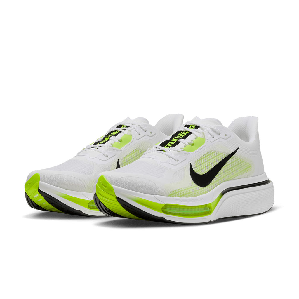 Hvide Nike Pegasus Plus 2 herreløbesko med limegrønne detaljer og sort Swoosh