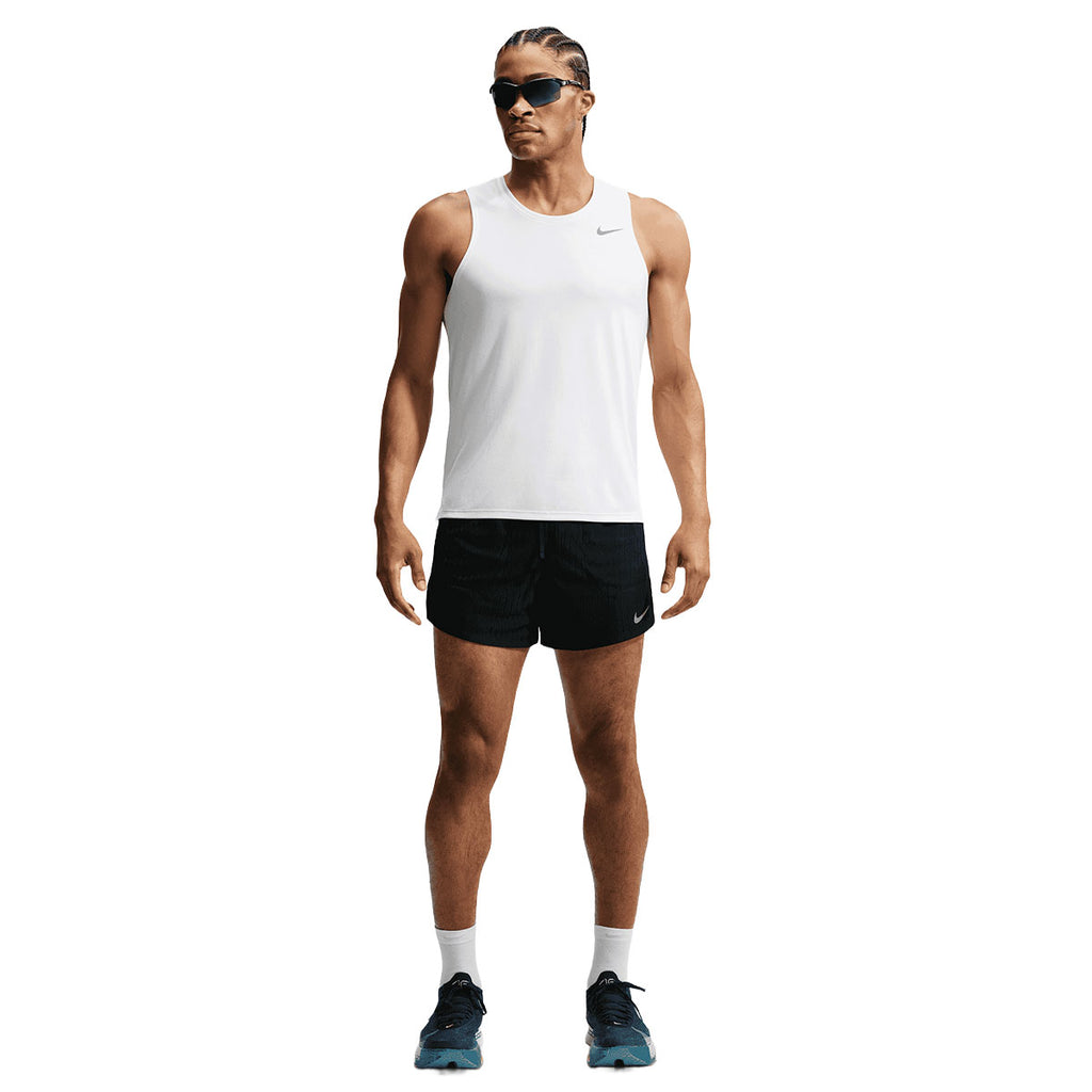 Nike Stride Aero-FIT 5 tommer herreshorts med logo og snit
