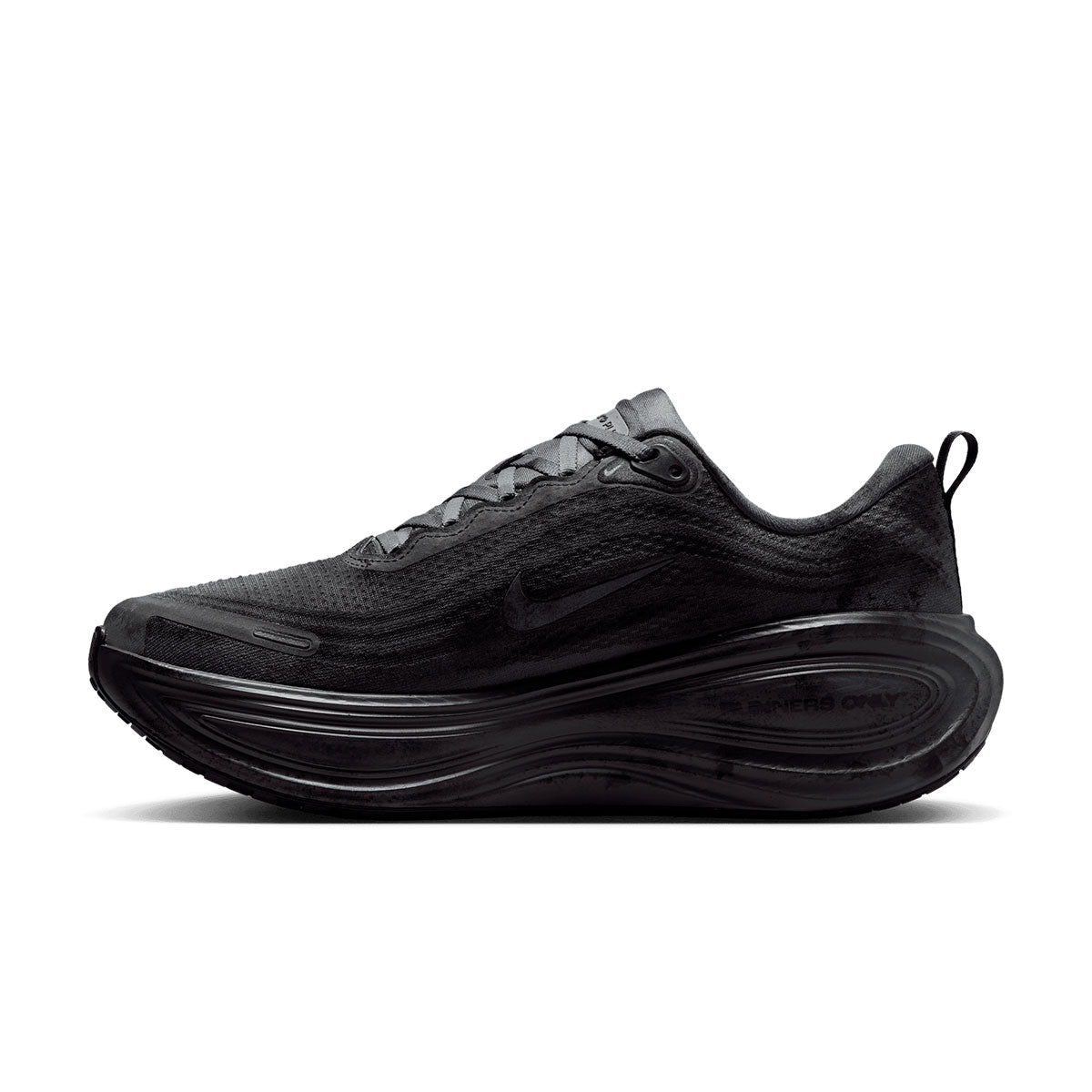 Nike Vomero Plus løbesko til mænd i sort, forfra set