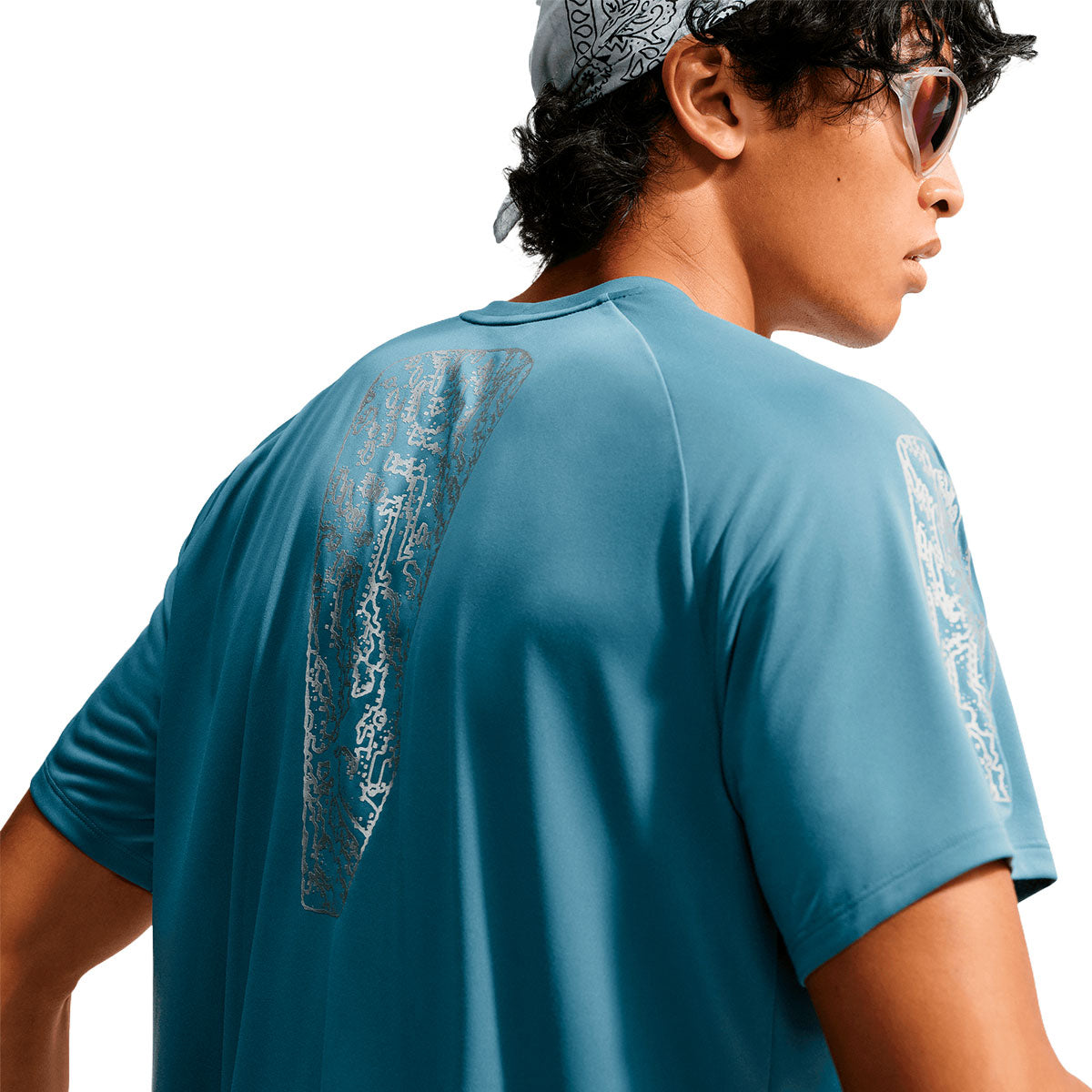 Blå Nike herre t-shirt med lange ærmer og grafisk rydatekst