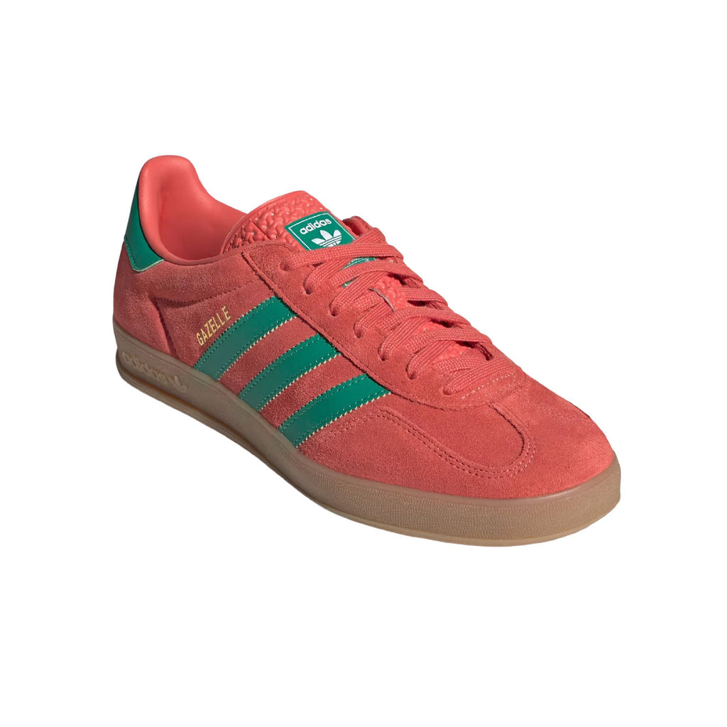 Adidas Gazelle indendørssko med rødt ruskind og grønne striber
