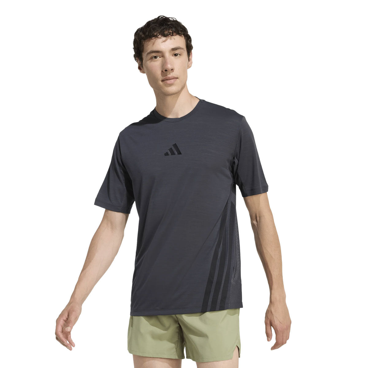 Mørkeblå adidas XPR T-shirt med tre striber logo på brystet