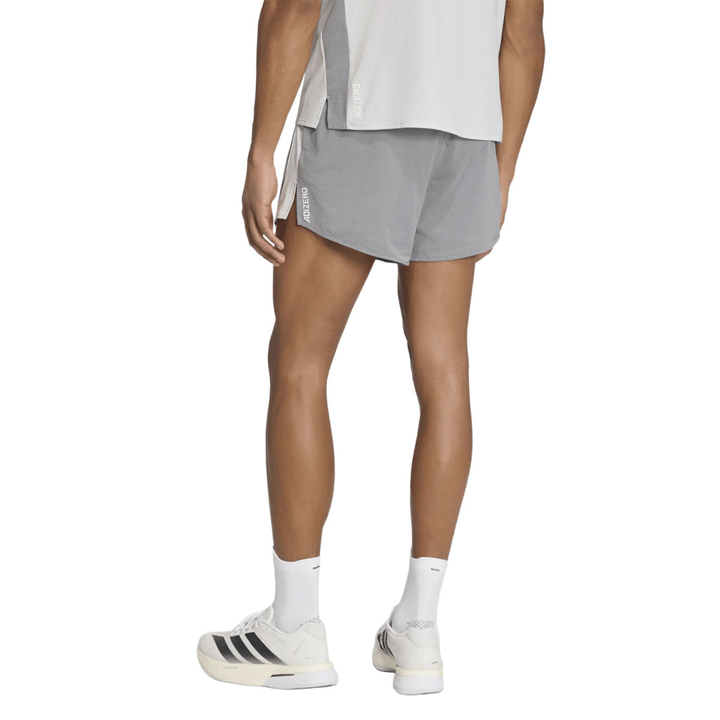 Adidas Adizero Archive 5" herre-shorts i grå med logo på benet