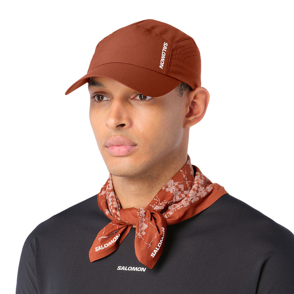 Salomon SHKout cap unisex i kobberbrun farve