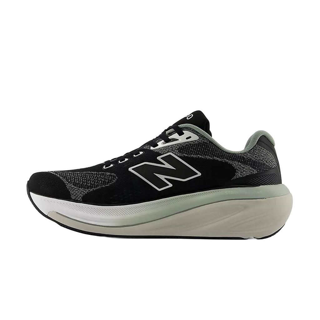New Balance 860 V15 løbesko til mænd i sort og grå