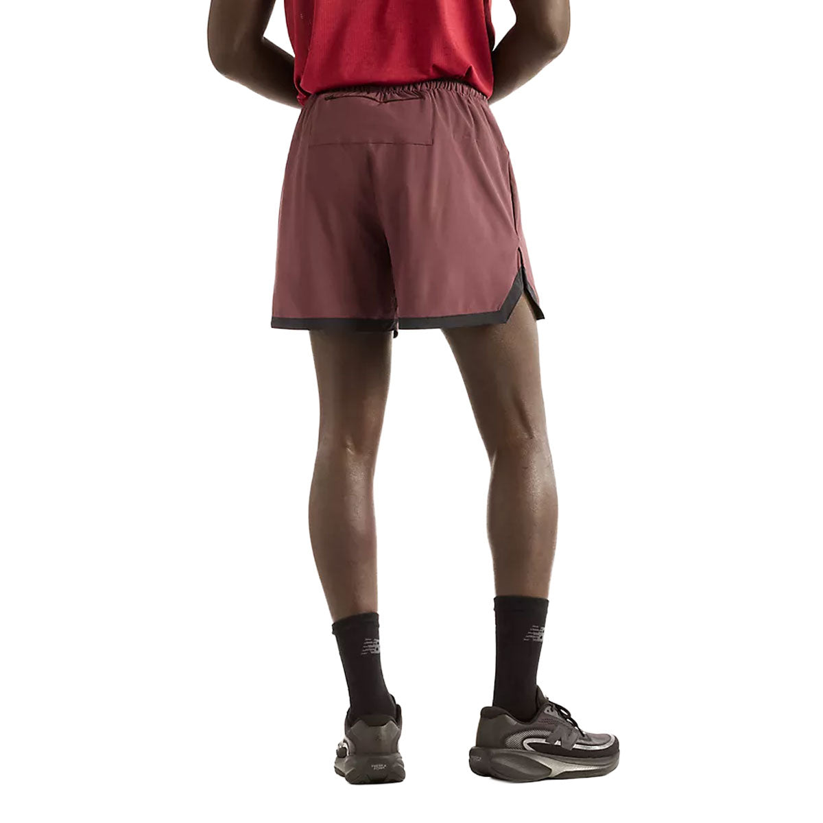 New Balance RC Essential shorts til mænd med elastisk linning og sidelommer