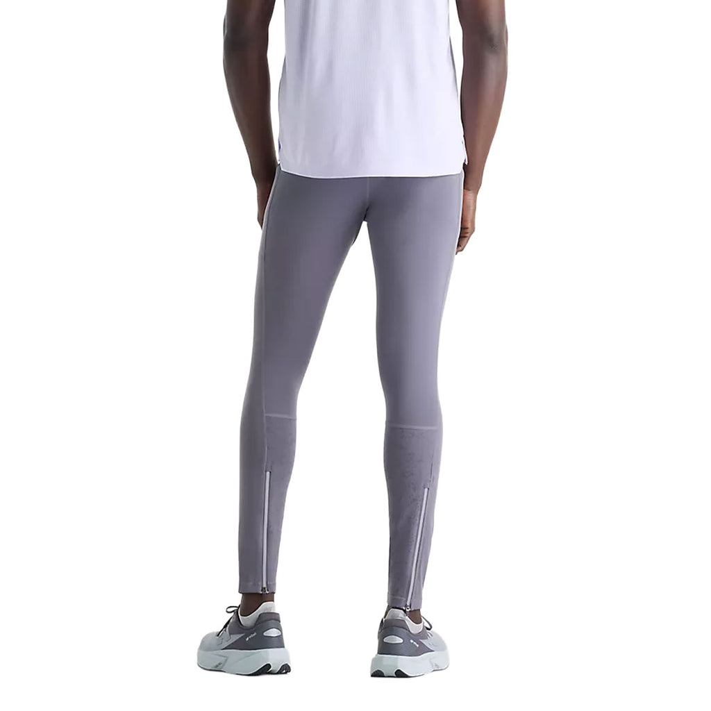 Mørkegrå New Balance lang tight til mænd med reflekterende detaljer