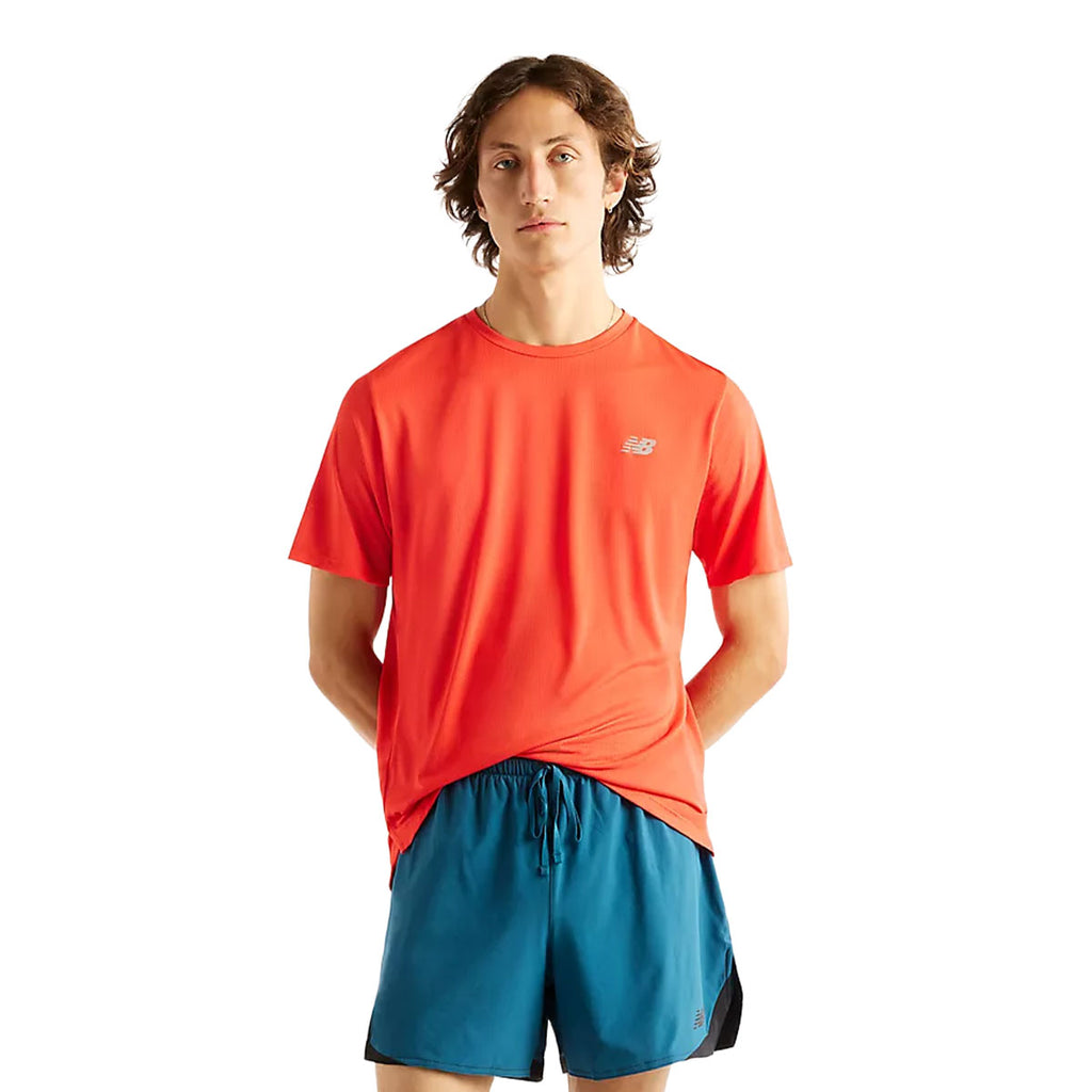 Rød New Balance herre T-shirt med kort ærme og NB-logo
