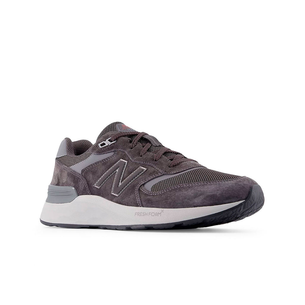 New Balance 880 herre løbesko i mørk lilla med snørebånd
