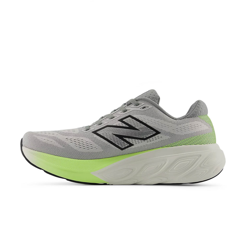 New Balance 880 v15 løbesko til mænd med grå og grøn detaljer