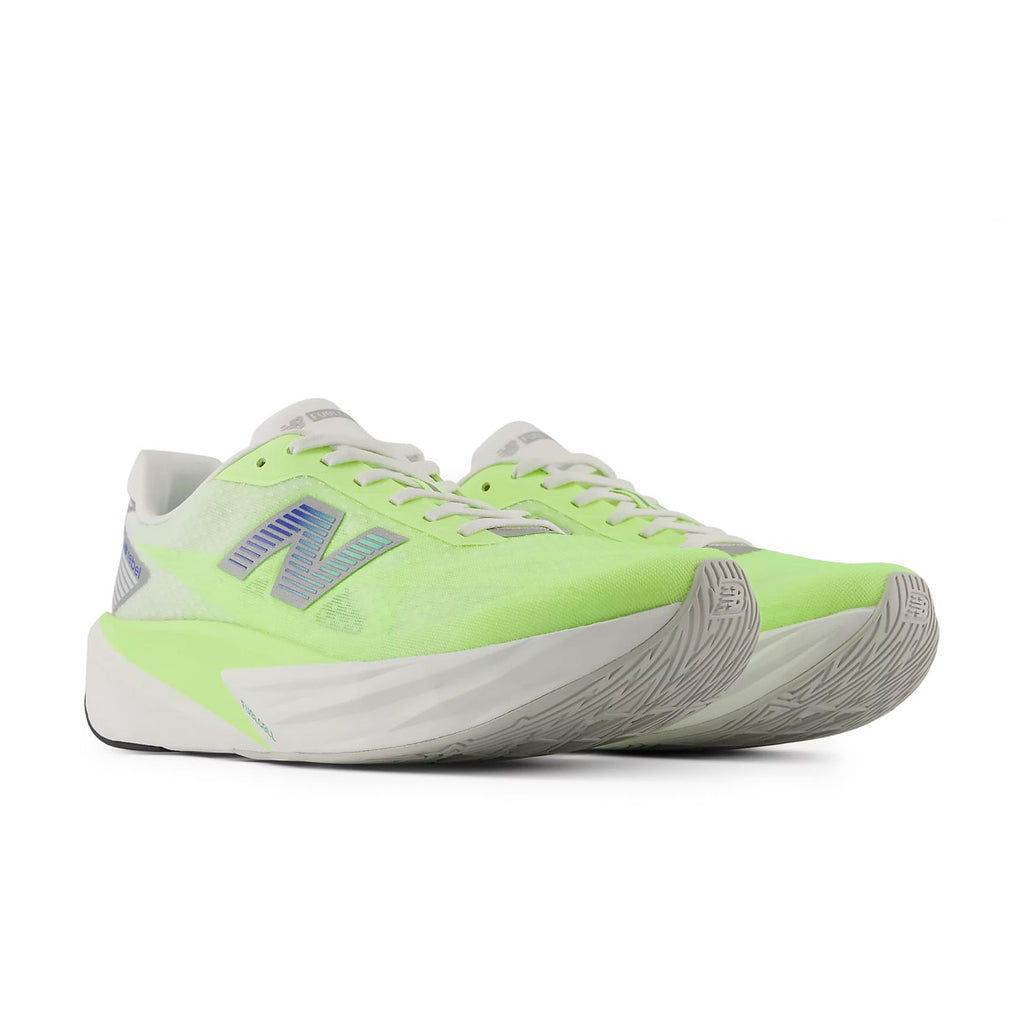 New Balance FuelCell Rebel v5 herre løbesko i grøn og hvid