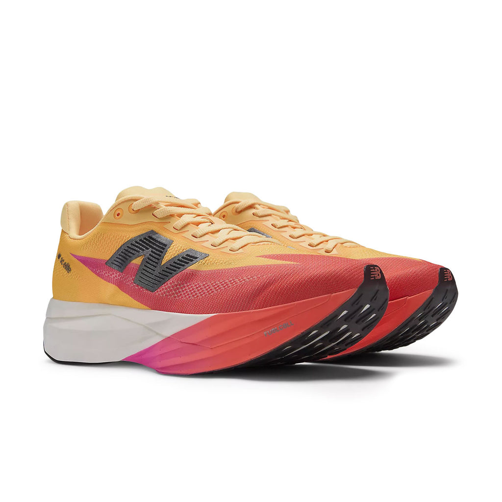 New Balance FuelCell SuperComp Elite V5 løbesko i orange og pink