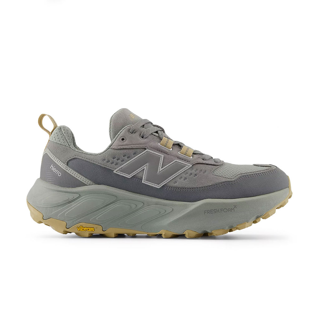 Grå New Balance Hierro V9 herre trail sko med Vibram sål