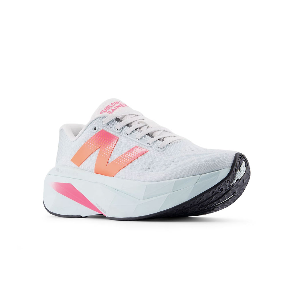 New Balance SC Trainer V3 Dame løbesko i hvid og pink