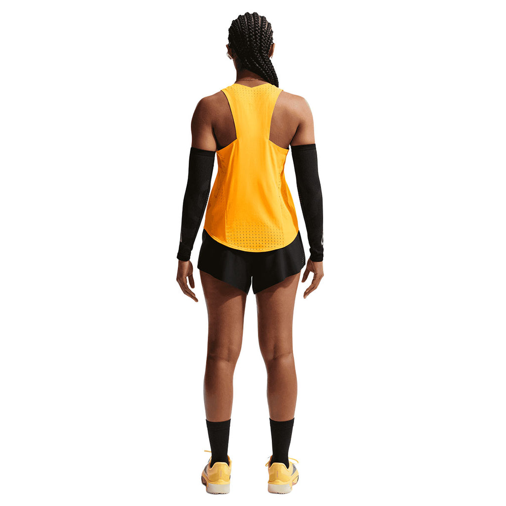 Nike AeroSwift Dri-FIT ADV 3" shorts til damer i sort