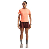 Nike Swift SS Top til damer i lys orange med korte ærmer