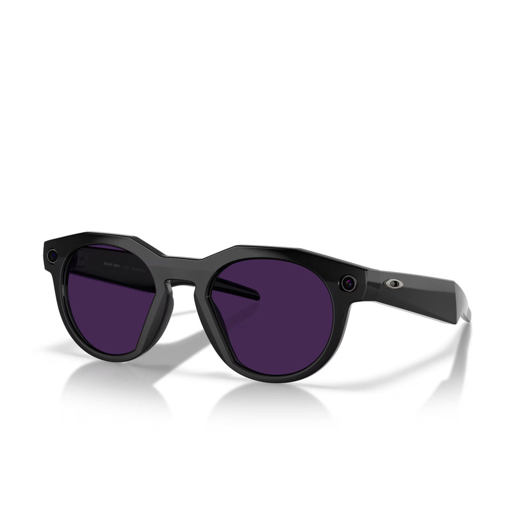 Sorte solbriller med amethystfarvede linser fra Oakley