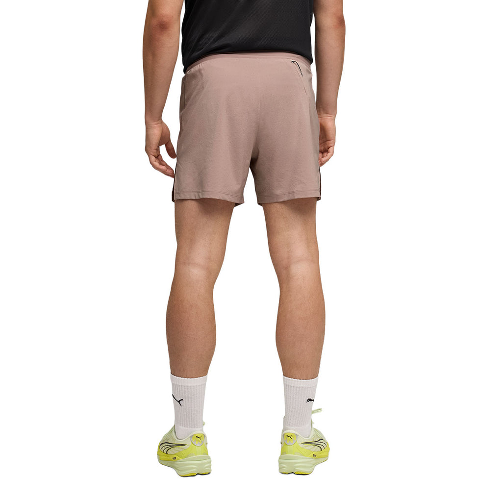 Puma Dreamrun 5" Drycell shorts til herrer i lyserød farve