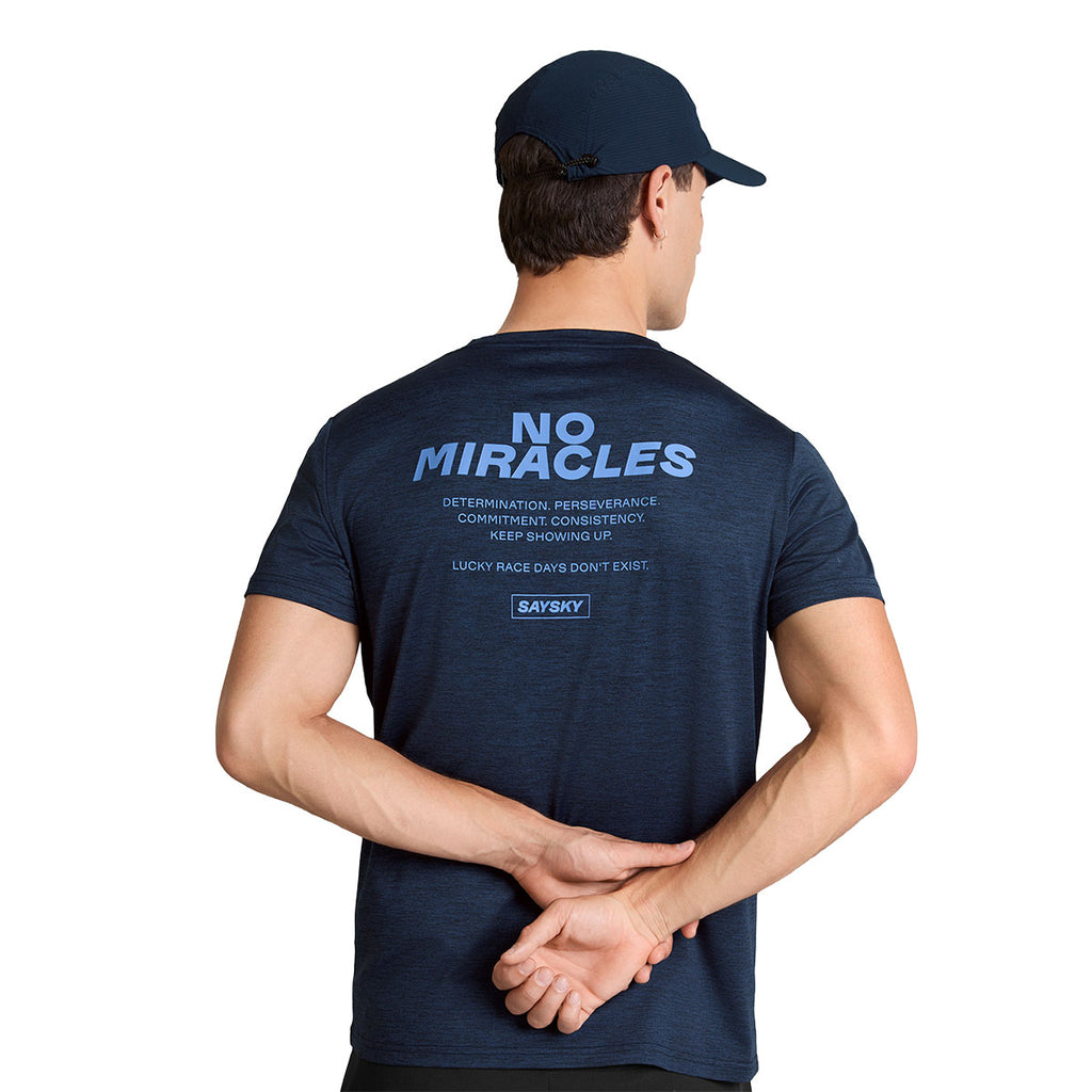 Saysky Statement Pace T-shirt i navy med tekst på ryggen
