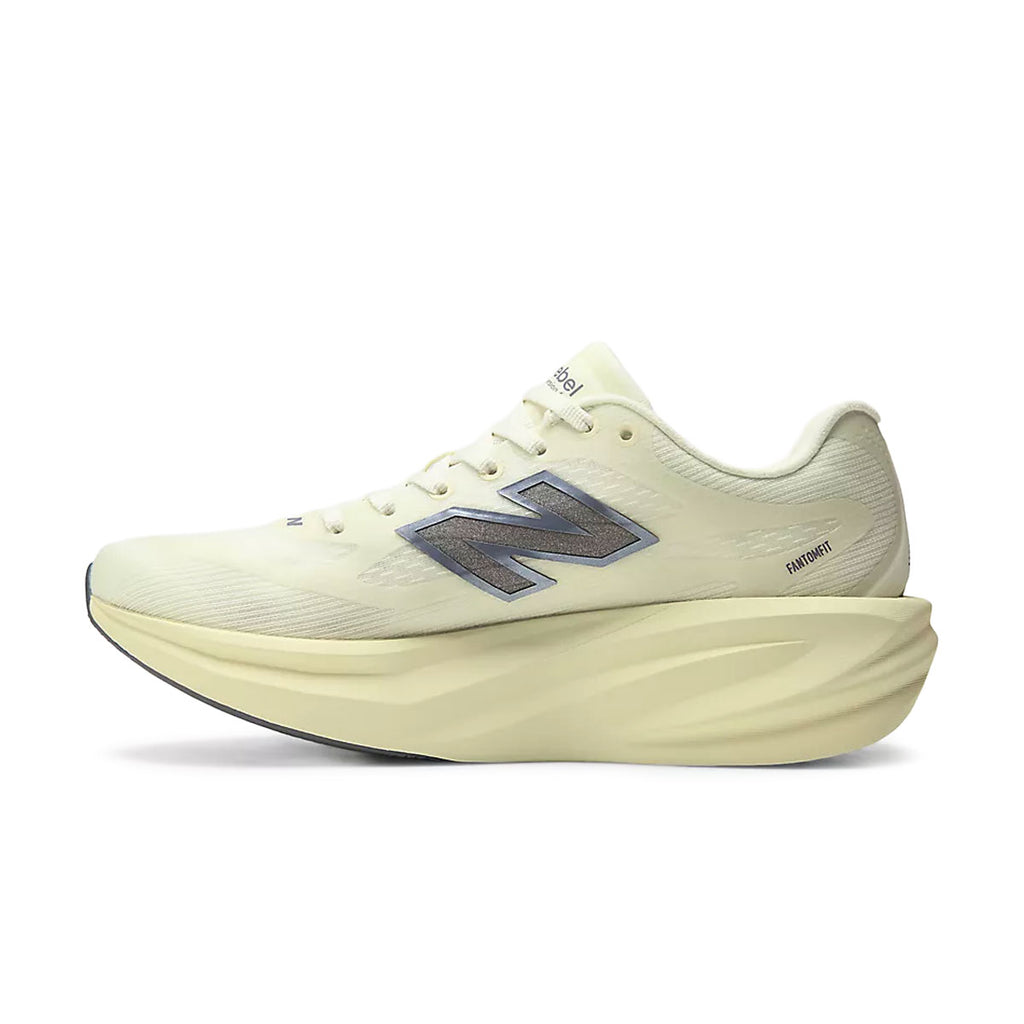 New Balance SuperComp Rebel Dame løbesko i hvid med grå detaljer