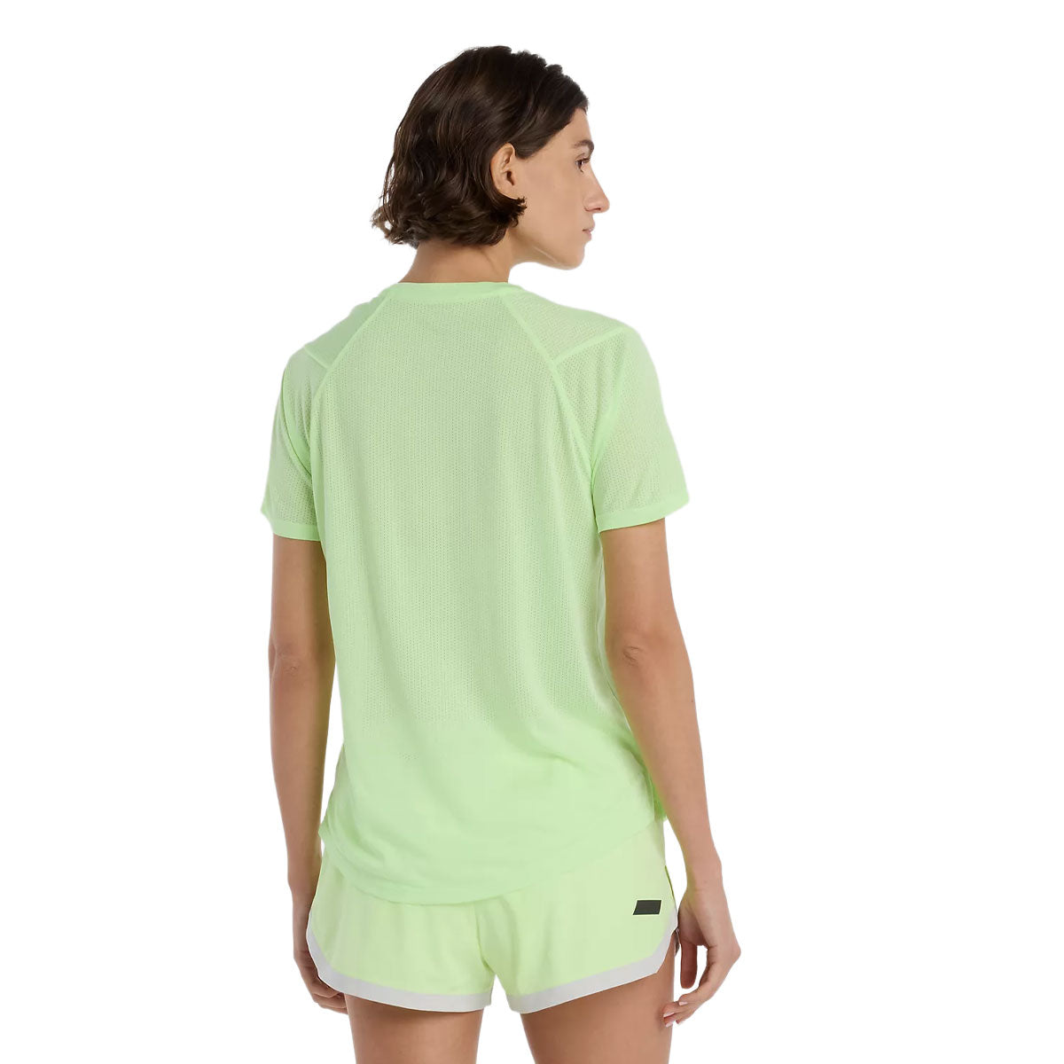 New Balance Athletics Dame t-shirt i grøn med kort ærme og rund hals