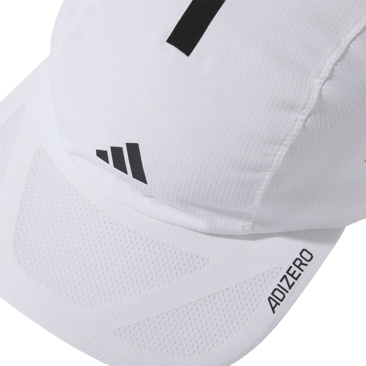 Hvid Adidas RunxAdiz kasket med ventilationspaneler